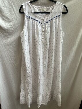 Eileen West White Cotton Lawn Sleeveless Nightgown with Blue Accent